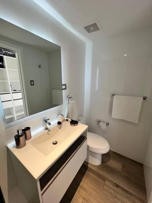 Apartamento 2 Habitaciones, Edificio Airali, Zona 10, Miradolo Guatemala City Ngoại thất bức ảnh