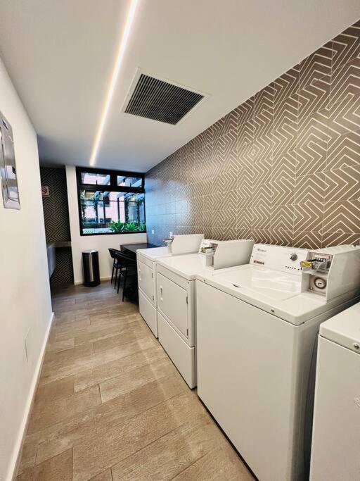 Apartamento 2 Habitaciones, Edificio Airali, Zona 10, Miradolo Guatemala City Ngoại thất bức ảnh